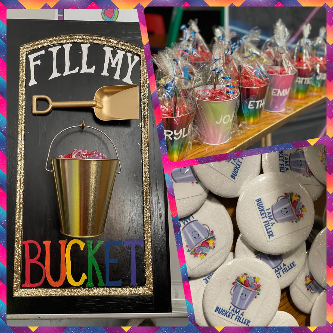 picture of the fill my bucket sign, buckets and pins