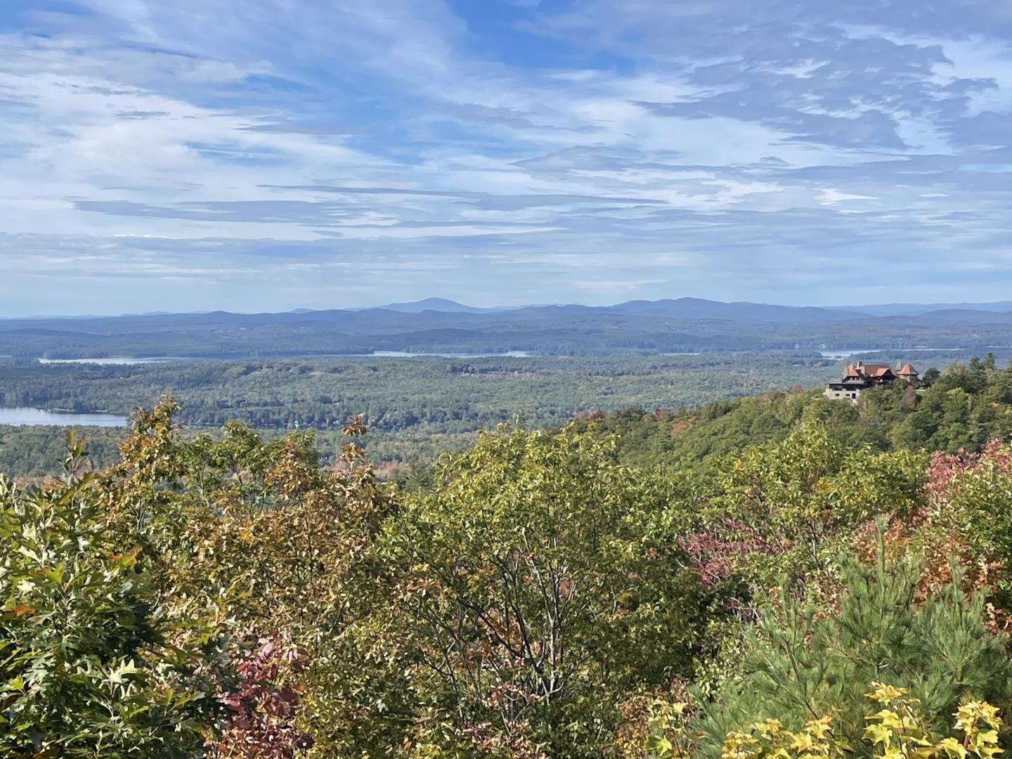 picture of the Mountains and the Castle in the Clouds
